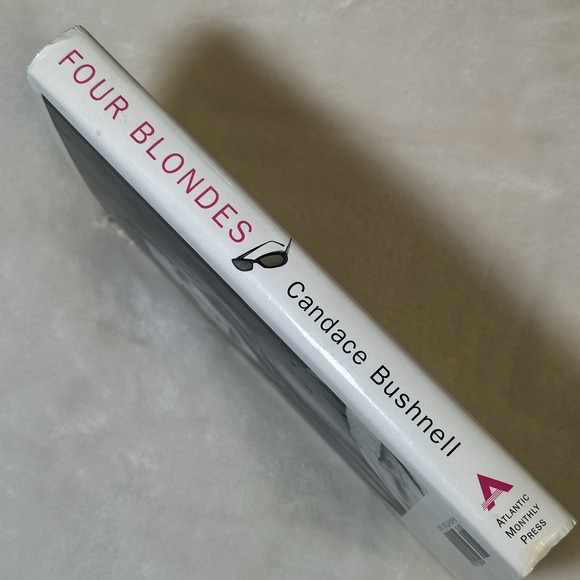 4 Blondes by Candace Bushnell (2000, Hardcover) - Picture 3 of 4